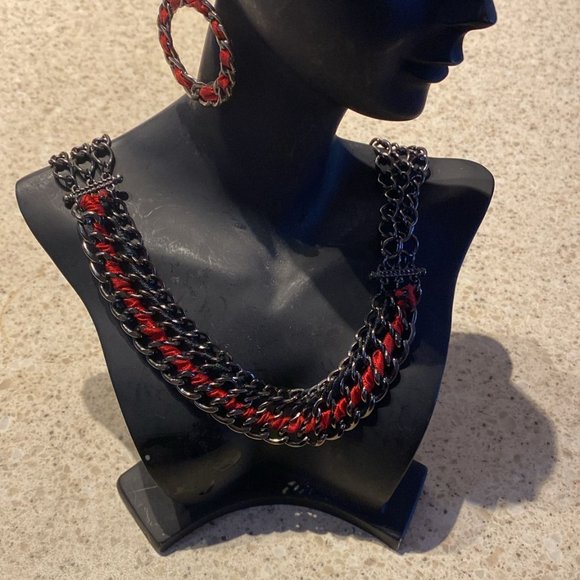 necklace - Picture 1 of 6